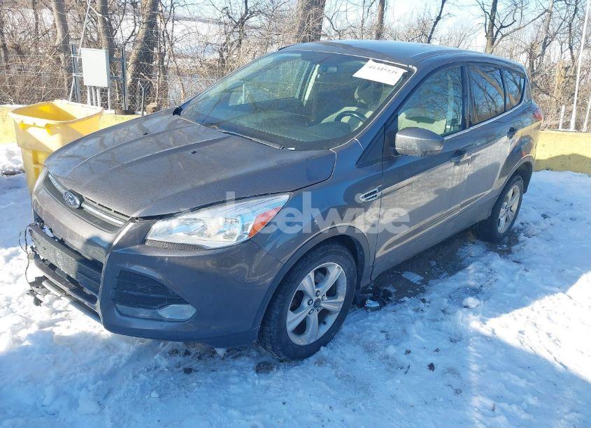 Photo 2 of 2013 Ford Escape SE (VIN 1FMCU9G90DUC77767)