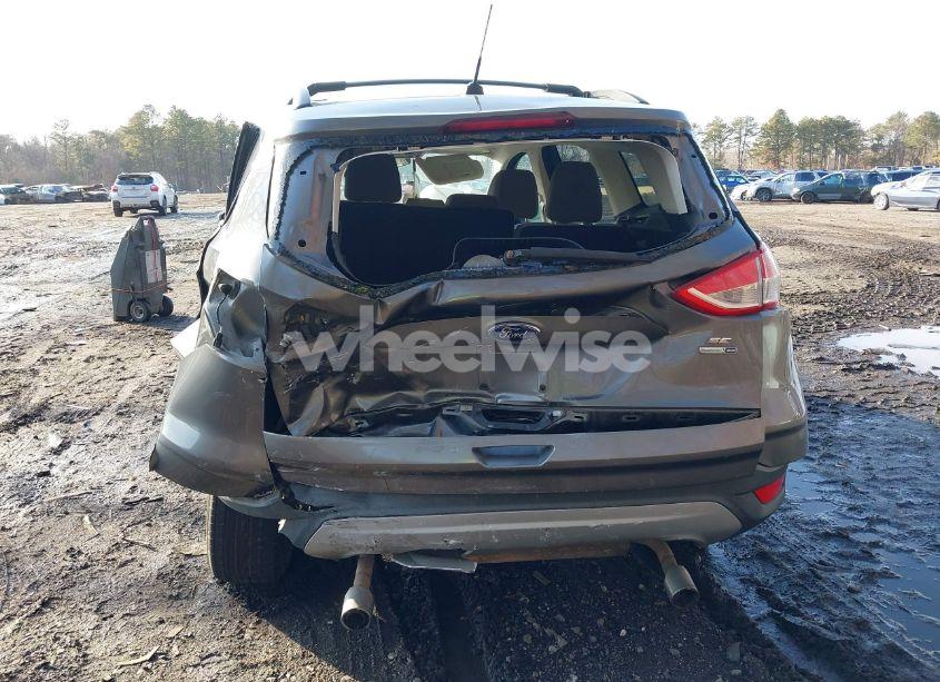 Photo 15 of 2013 Ford Escape SE (VIN 1FMCU9G90DUC96447)
