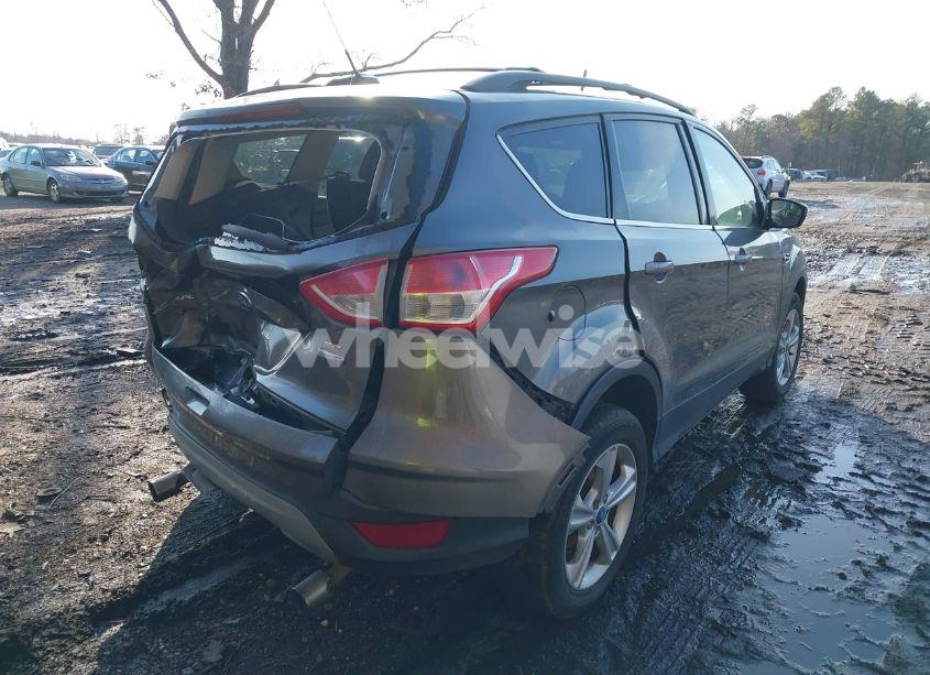 Photo 4 of 2013 Ford Escape SE (VIN 1FMCU9G90DUC96447)