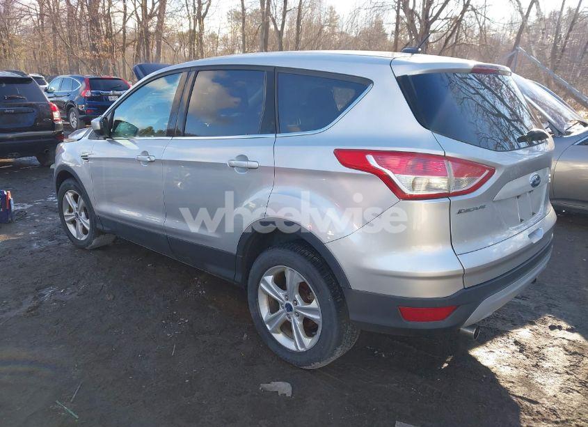Photo 3 of 2013 Ford Escape SE (VIN 1FMCU9G90DUD06930)