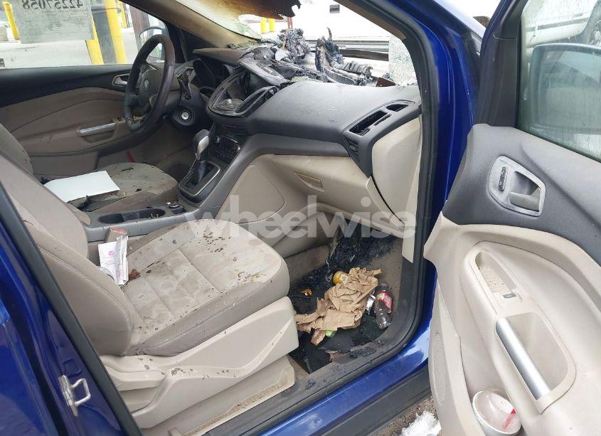 Photo 5 of 2013 Ford Escape SE (VIN 1FMCU9G90DUD10802)