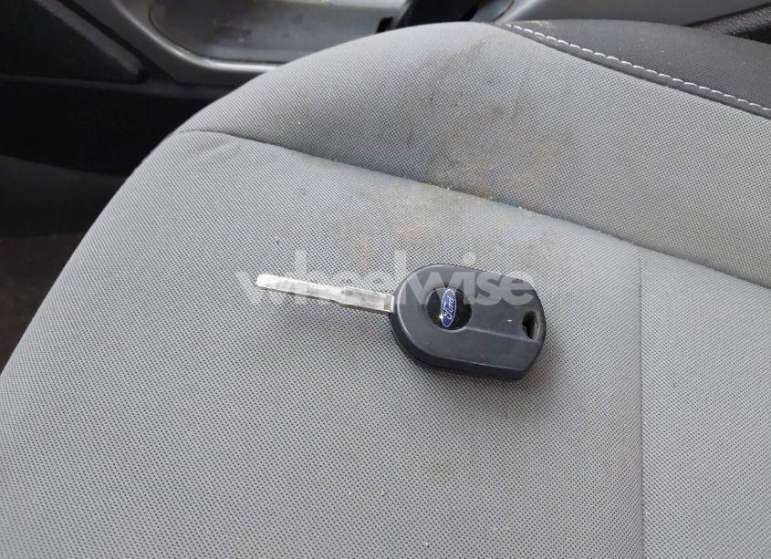 Photo 11 of 2014 Ford Escape SE (VIN 1FMCU9G90EUA14390)