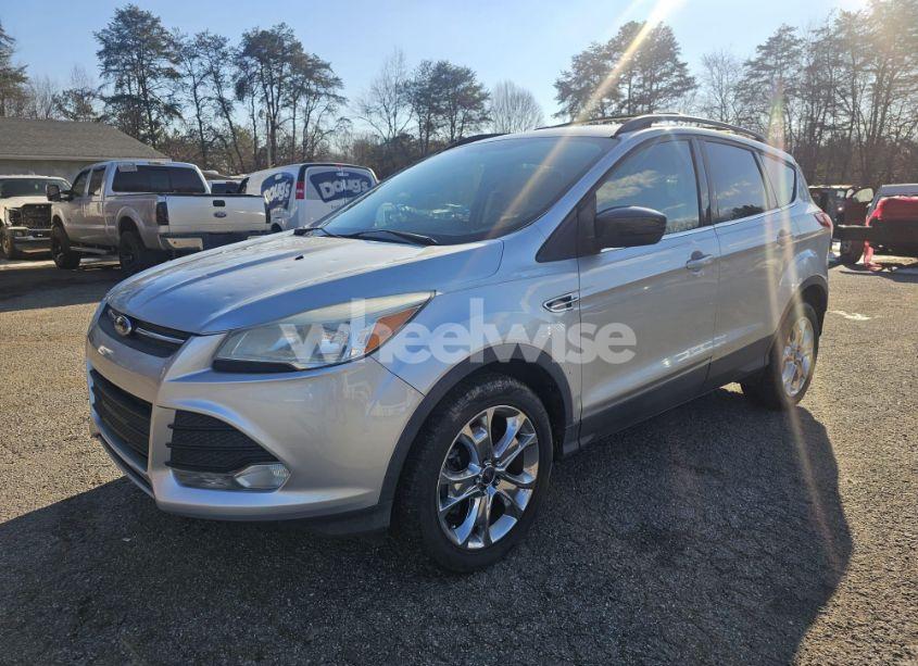 Photo 2 of 2014 Ford Escape (VIN 1FMCU9G90EUA43503)