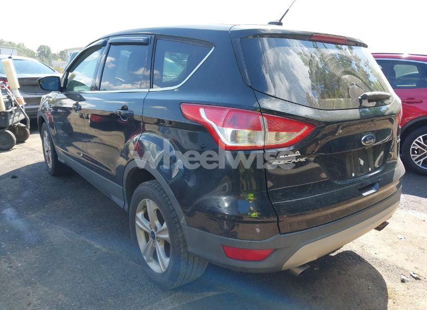Photo 3 of 2015 Ford Escape SE (VIN 1FMCU9G90FUA81301)