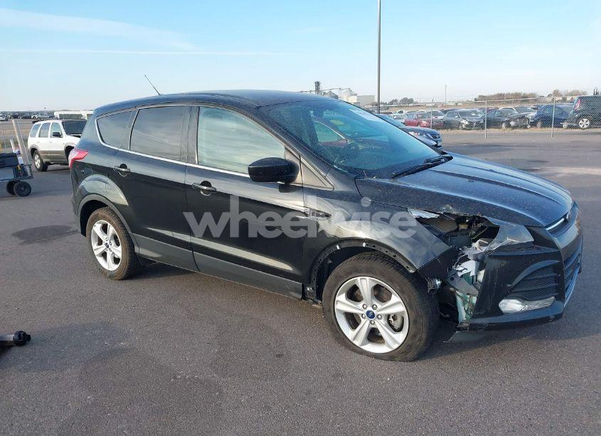 2015 Ford Escape SE (VIN 1FMCU9G90FUA89818) main photo