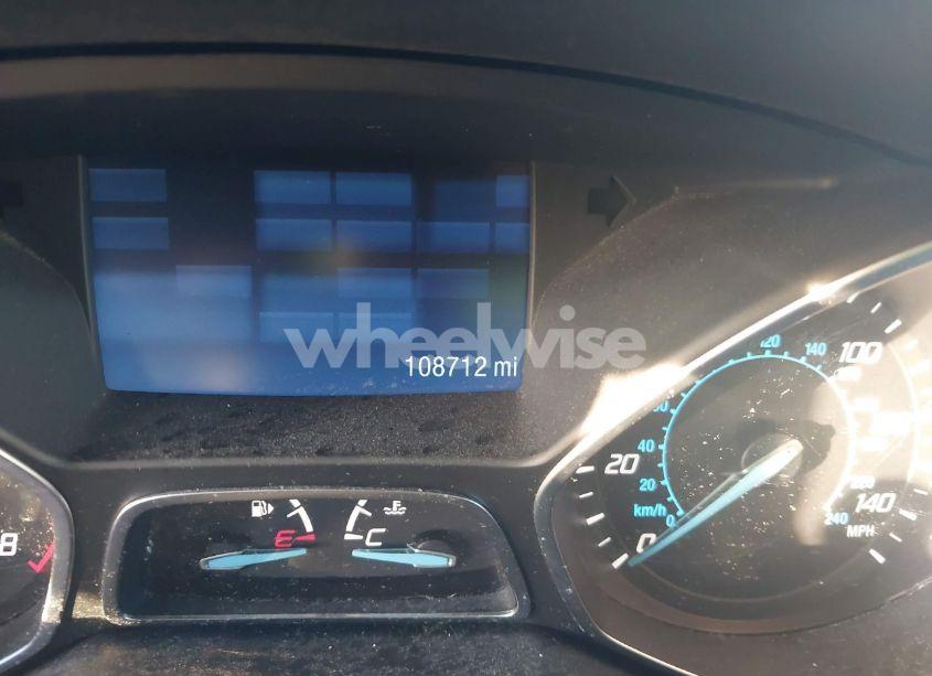 Photo 15 of 2015 Ford Escape SE (VIN 1FMCU9G90FUA89818)