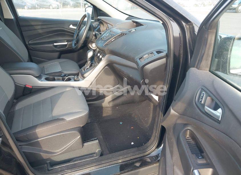 Photo 5 of 2015 Ford Escape SE (VIN 1FMCU9G90FUA89818)