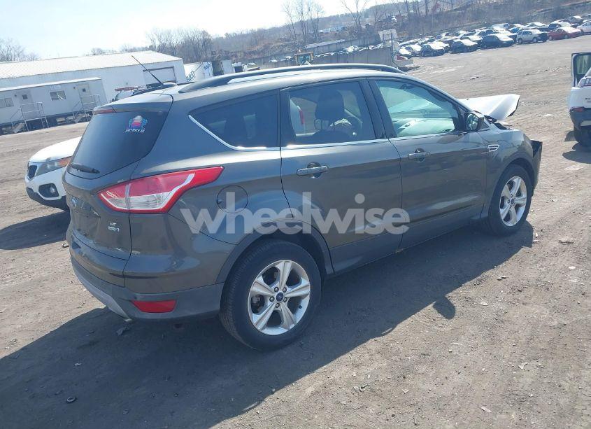 Photo 4 of 2015 Ford Escape SE (VIN 1FMCU9G90FUB15947)
