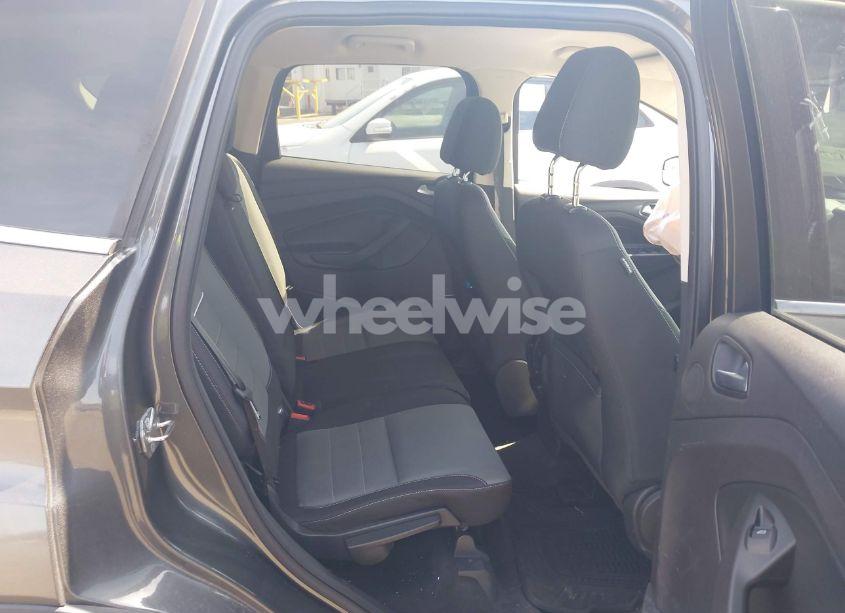 Photo 8 of 2015 Ford Escape SE (VIN 1FMCU9G90FUB15947)