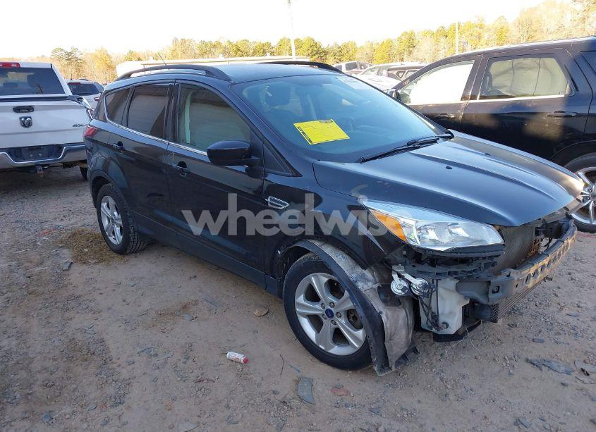 2015 Ford Escape SE (VIN 1FMCU9G90FUB58037) main photo