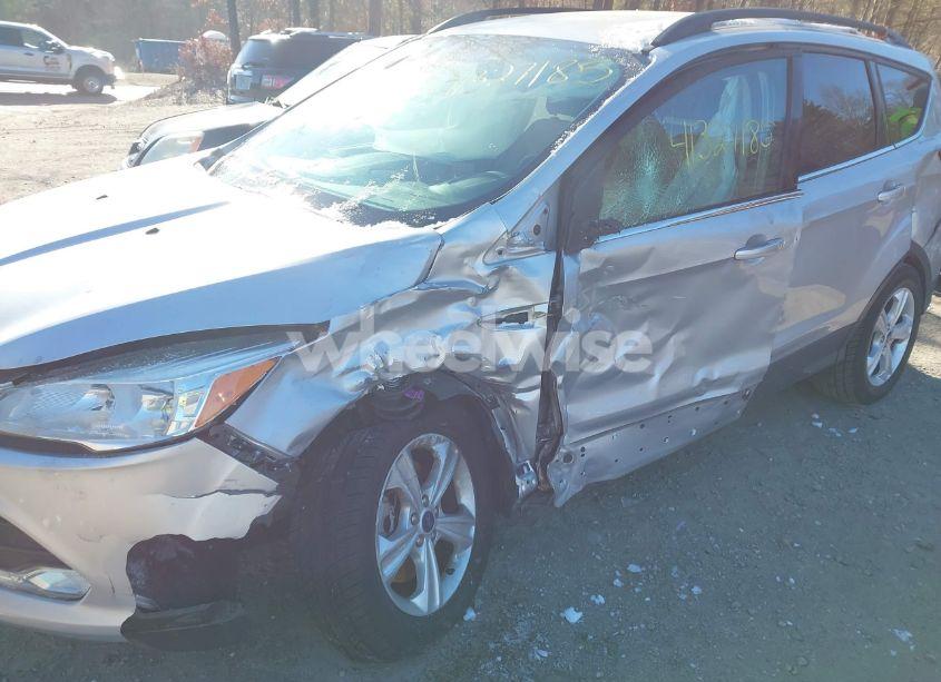 Photo 6 of 2015 Ford Escape SE (VIN 1FMCU9G90FUC29088)