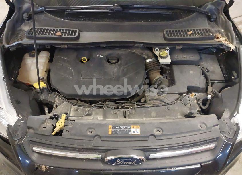 Photo 10 of 2015 Ford Escape SE (VIN 1FMCU9G90FUC33237)