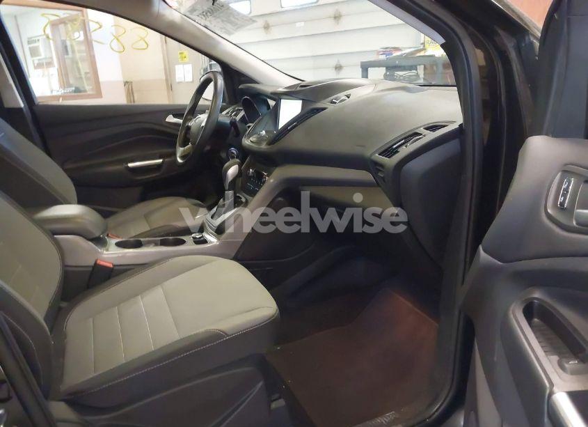 Photo 5 of 2015 Ford Escape SE (VIN 1FMCU9G90FUC33237)