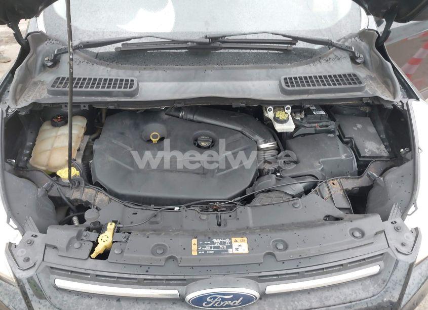 Photo 10 of 2015 Ford Escape SE (VIN 1FMCU9G90FUC66187)