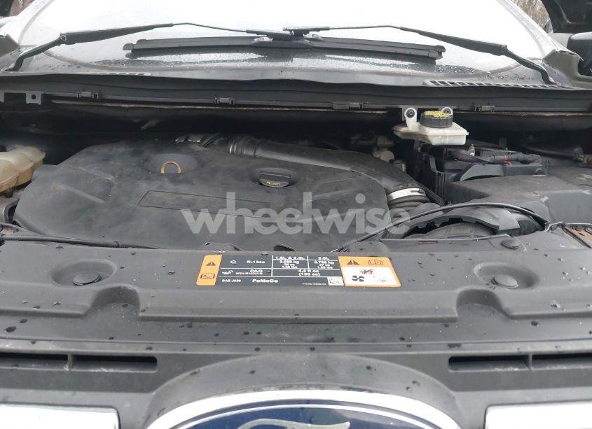 Photo 6 of 2015 Ford Escape SE (VIN 1FMCU9G90FUC66187)