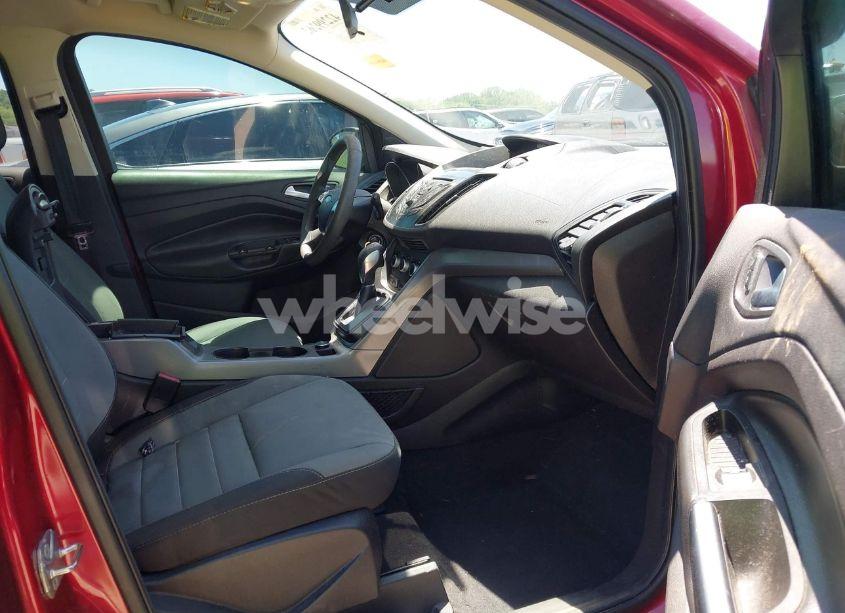 Photo 5 of 2016 Ford Escape SE (VIN 1FMCU9G90GUA77489)