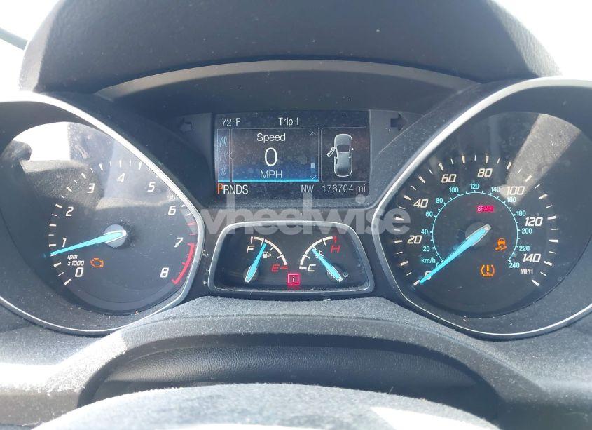 Photo 7 of 2016 Ford Escape SE (VIN 1FMCU9G90GUA77489)