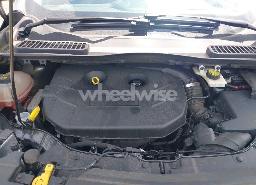 Photo 10 of 2017 Ford Escape SE (VIN 1FMCU9G90HUB35053)