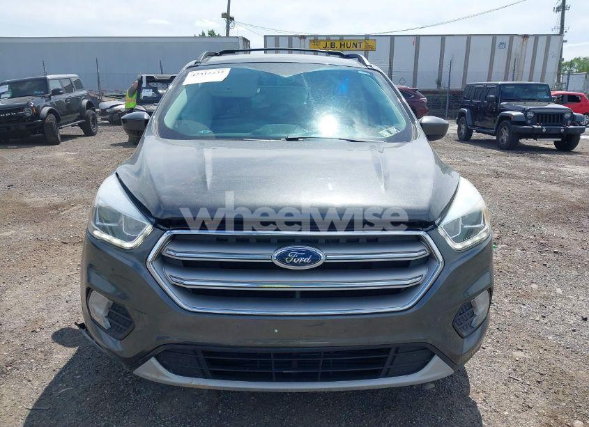 Photo 11 of 2017 Ford Escape SE (VIN 1FMCU9G90HUB35053)