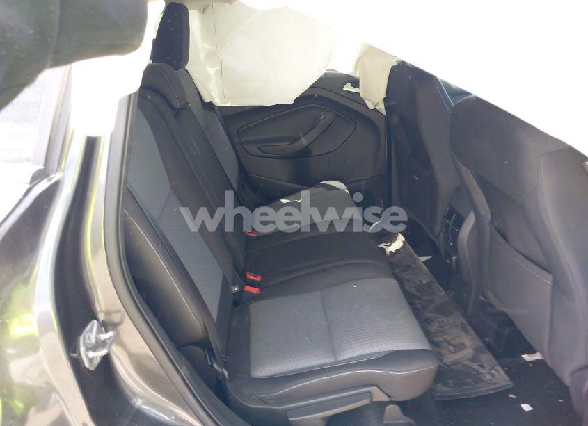 Photo 8 of 2017 Ford Escape SE (VIN 1FMCU9G90HUB35053)