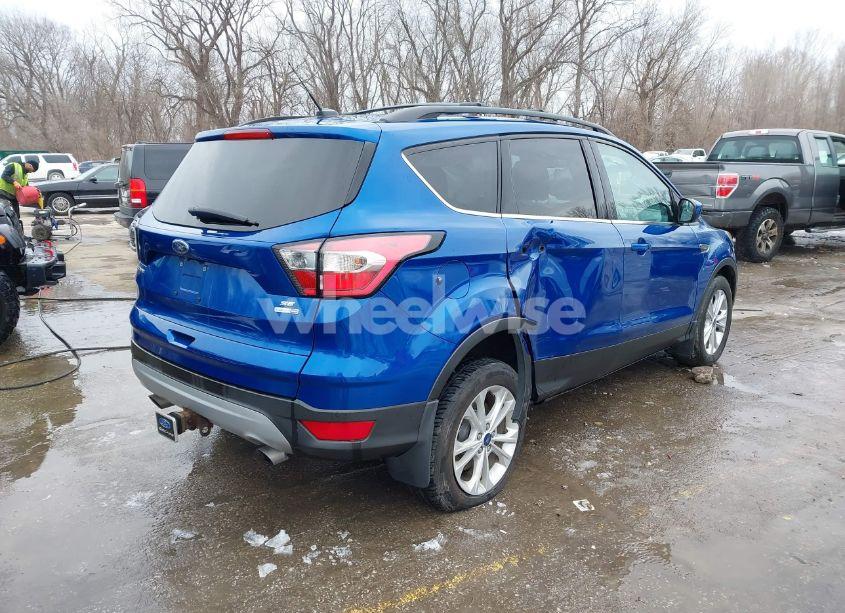 Photo 4 of 2017 Ford Escape SE (VIN 1FMCU9G90HUD55518)