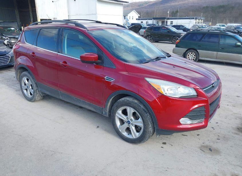 2013 Ford Escape SE (VIN 1FMCU9G91DUC30862) main photo