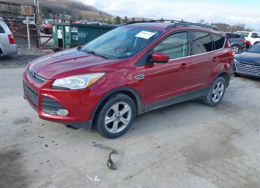 Photo 2 of 2013 Ford Escape SE (VIN 1FMCU9G91DUC30862)