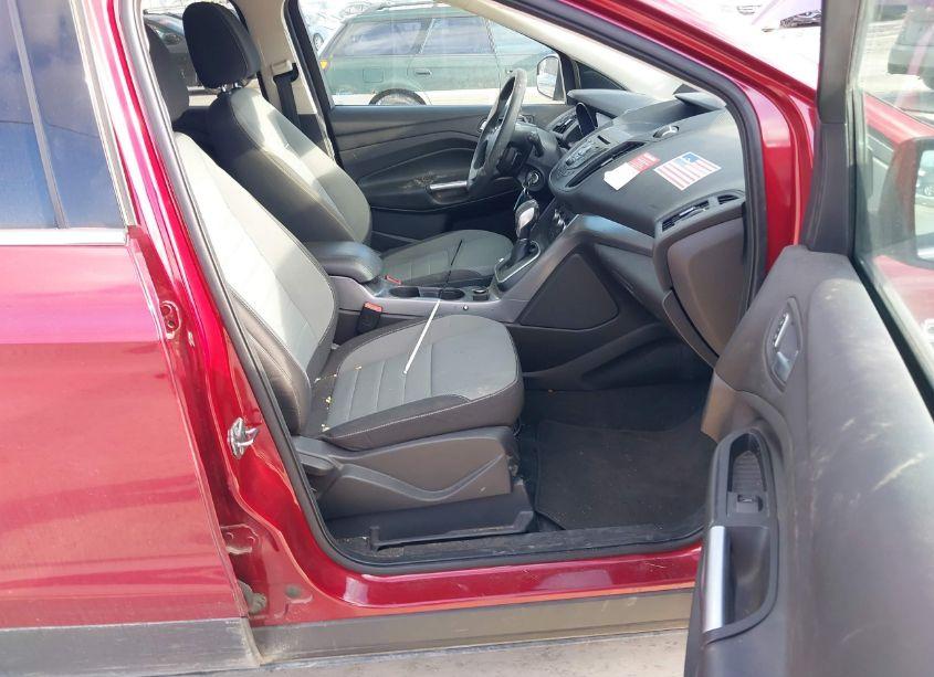 Photo 5 of 2013 Ford Escape SE (VIN 1FMCU9G91DUC30862)