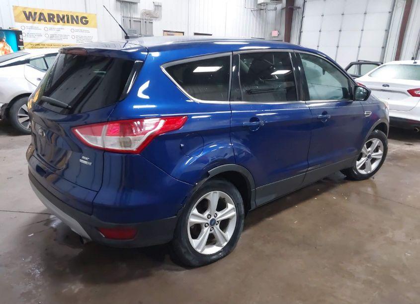 Photo 4 of 2013 Ford Escape SE (VIN 1FMCU9G91DUD11795)