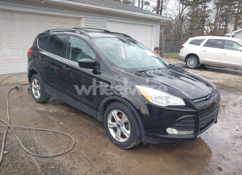 2013 Ford Escape SE (VIN 1FMCU9G91DUD52783) main photo