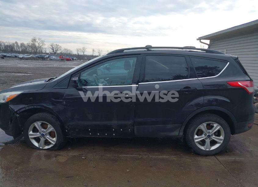 Photo 15 of 2013 Ford Escape SE (VIN 1FMCU9G91DUD52783)