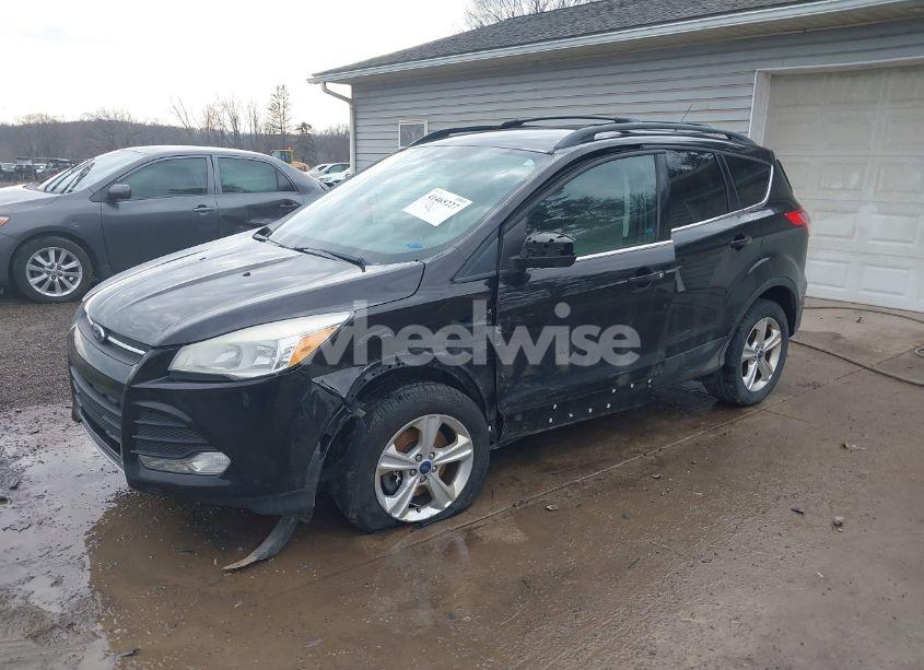 Photo 2 of 2013 Ford Escape SE (VIN 1FMCU9G91DUD52783)