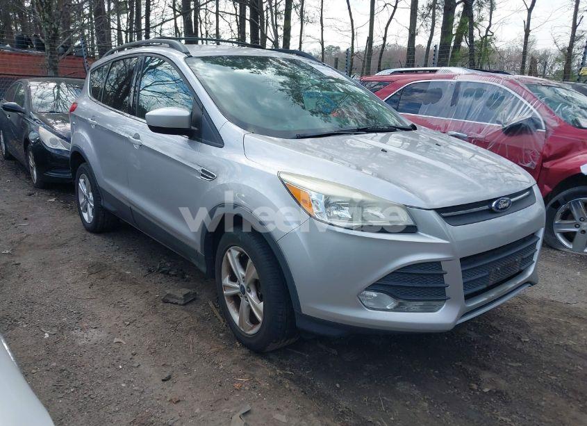 2013 Ford Escape SE (VIN 1FMCU9G91DUD56641) main photo