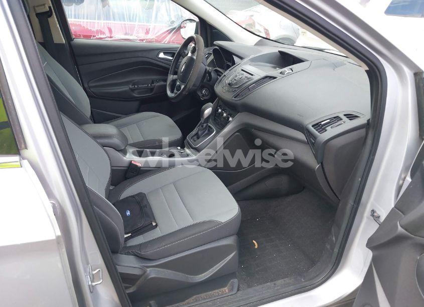 Photo 5 of 2013 Ford Escape SE (VIN 1FMCU9G91DUD56641)