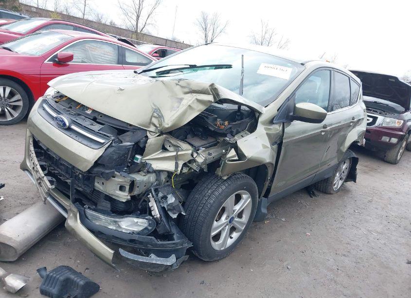 Photo 2 of 2014 Ford Escape SE (VIN 1FMCU9G91EUA15869)