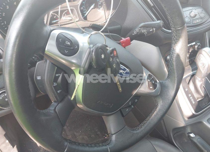 Photo 11 of 2014 Ford Escape SE (VIN 1FMCU9G91EUB43044)