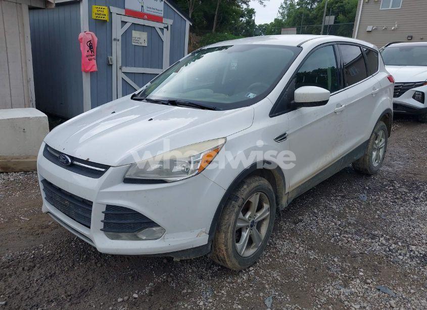 Photo 2 of 2014 Ford Escape SE (VIN 1FMCU9G91EUD95568)