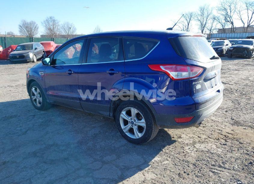2015 Ford Escape SE (VIN 1FMCU9G91FUB77485) main photo