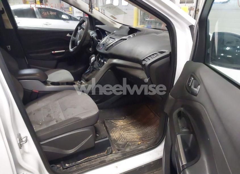 Photo 5 of 2015 Ford Escape SE (VIN 1FMCU9G91FUC69471)