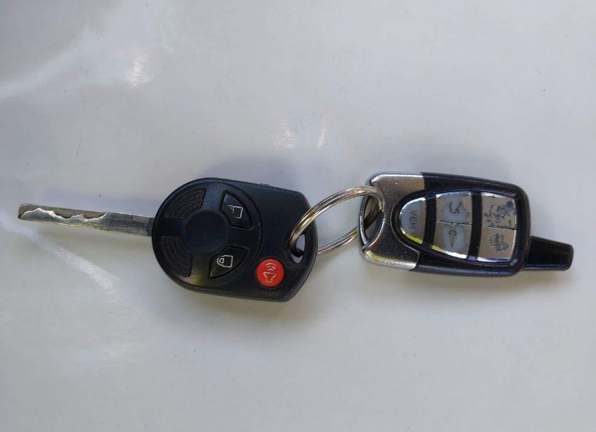 Photo 11 of 2015 Ford Escape SE (VIN 1FMCU9G91FUC82320)