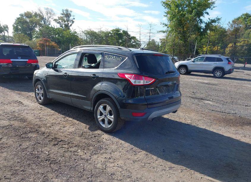 Photo 3 of 2015 Ford Escape SE (VIN 1FMCU9G91FUC82320)
