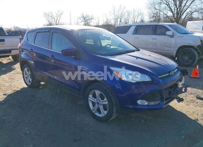 2016 Ford Escape SE (VIN 1FMCU9G91GUC45639) main photo