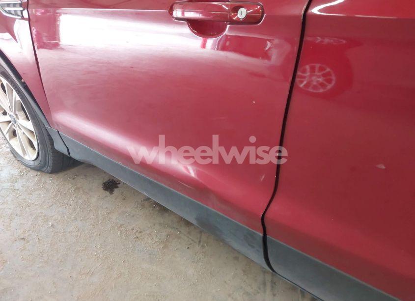 Photo 19 of 2017 Ford Escape SE (VIN 1FMCU9G91HUA50691)