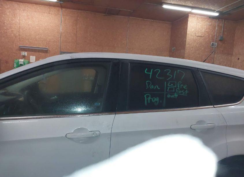 Photo 15 of 2017 Ford Escape SE (VIN 1FMCU9G91HUB67350)