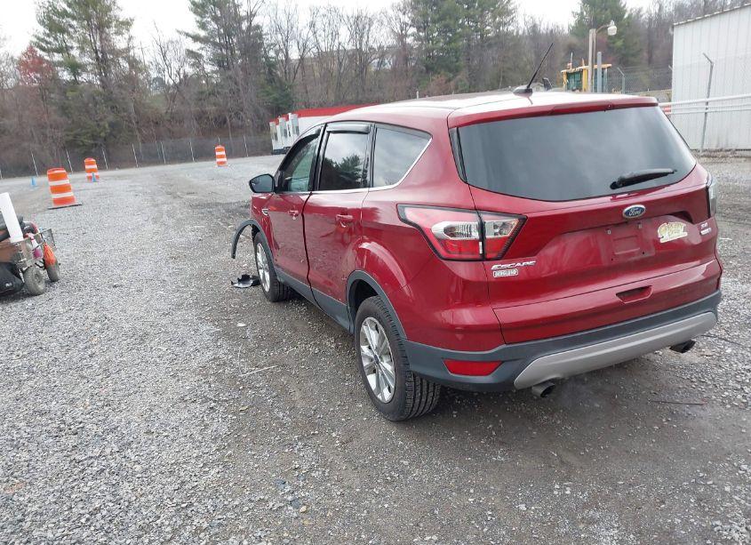 Photo 3 of 2017 Ford Escape SE (VIN 1FMCU9G91HUB67705)