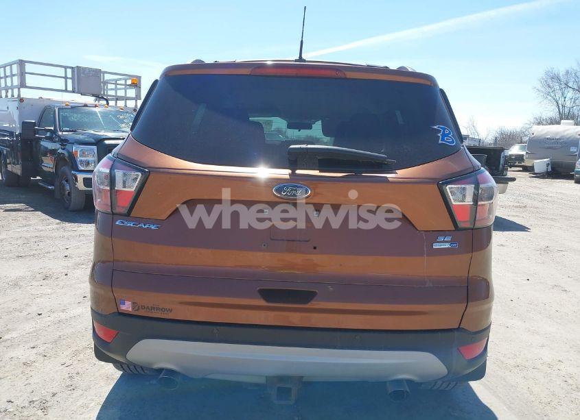 Photo 16 of 2017 Ford Escape SE (VIN 1FMCU9G91HUB83435)