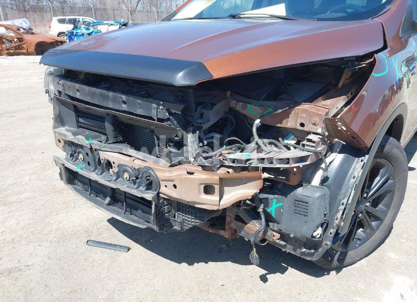 Photo 17 of 2017 Ford Escape SE (VIN 1FMCU9G91HUB83435)