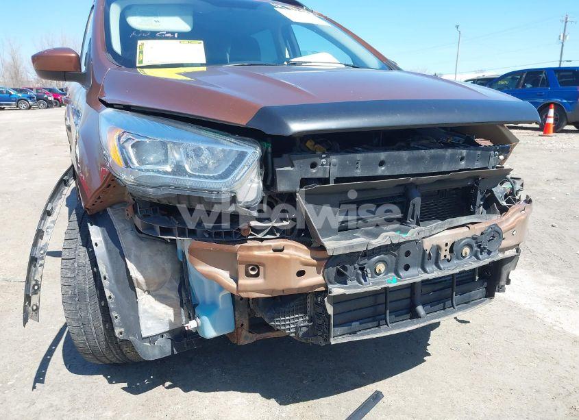 Photo 6 of 2017 Ford Escape SE (VIN 1FMCU9G91HUB83435)