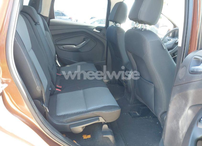 Photo 8 of 2017 Ford Escape SE (VIN 1FMCU9G91HUB83435)