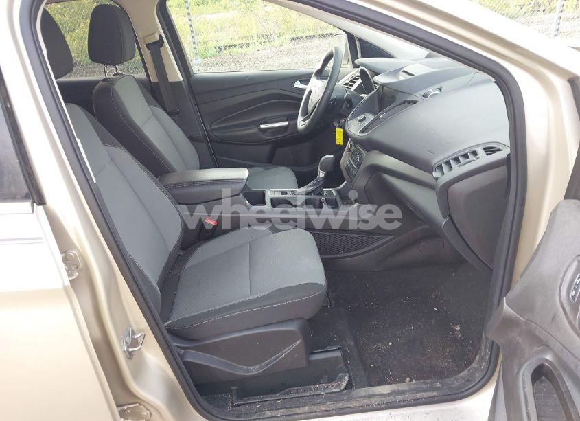 Photo 5 of 2017 Ford Escape SE (VIN 1FMCU9G91HUD06408)